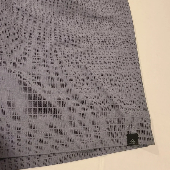 Adidas  Shorts Men's sz.32 gray - Picture 4 of 9